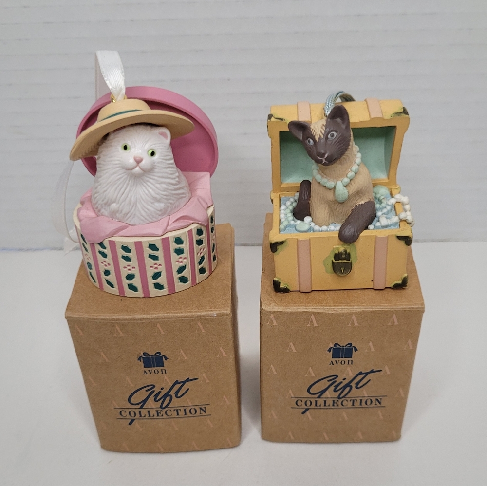 Avon Christmas Dress Up Colletible Vintage Kitty Cat Ornaments Set of Two Boxed